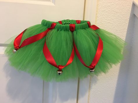 Diy Elf Costume, Vampire Costume Diy, Elf Costumes, Diy Elf, Pirate Costume Diy, Diy Tutus, Grinch Costumes, Baby Tutu Dresses, Green Tutu