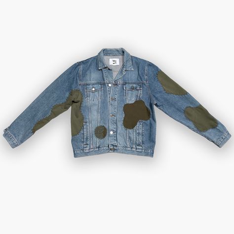 Sashiko Stitching, Reworked Clothing, Reworked Vintage, Upcycle Jeans, Destroyed Denim, Oversized Denim Jacket, Vintage Denim Jacket, Camo Colors, High Point