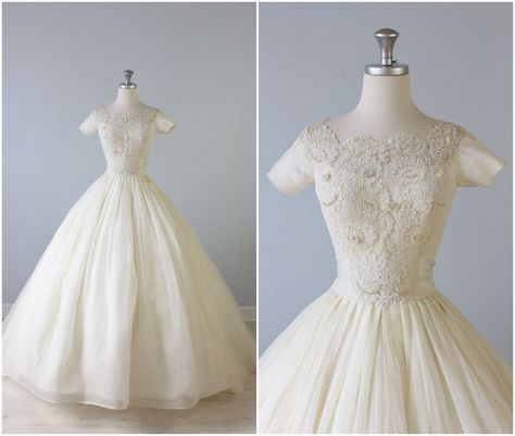 1950s Ballgown, Priscilla Of Boston Wedding Dresses, Wedding Dress 50s, Boston Wedding Dress, Vintage Lace Top, Ballroom Wedding Dresses, Prom Dress Short, Ballgown Dress, Ivory Bridal Gown