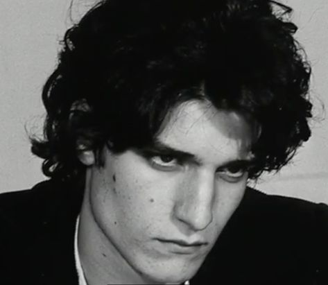 Louis Garrel, French Film, Ben Barnes, The Secret History, Intp, Black & White, Pretty Men, Live Action, Pose Reference