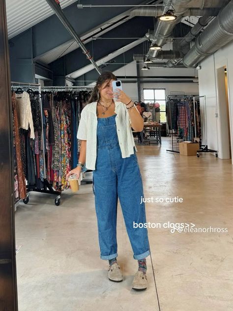 Midsize Outfits Casual Summer, Library Outfits Aesthetic Summer, Midsize Jumpsuit Outfit, Overalls Midsize, Midsize Overalls Outfit, Granola Teacher Outfit, New England Aesthetic Clothing, Rbt Outfits, Cute Granola Outfits