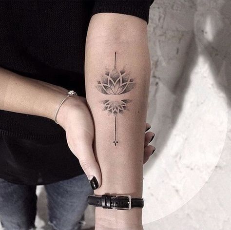 >Lotus Tattoo Dot Work. Tattoo Dots, Tato Mandala, Unique Forearm Tattoos, Lotus Tattoo Design, Small Forearm Tattoos, Tattoo Mandala, Dot Tattoos, Tattoo Flowers, Forearm Tattoo Design