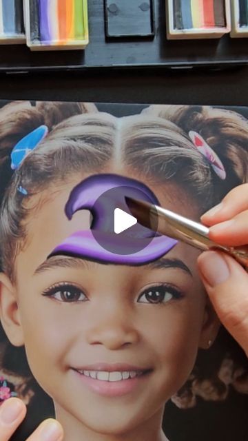 how to paint a Speedy Witch for Halloween Halloween Face Paint Tutorial, Quick Halloween Face Paint Ideas, Halloween Face Paint Pumpkin, Witch Face Paint Kids, Halloween Witch Face Paint, Face Paint Set Up, Face Paint Videos, Witch Face Painting, Frankenstein Face Paint