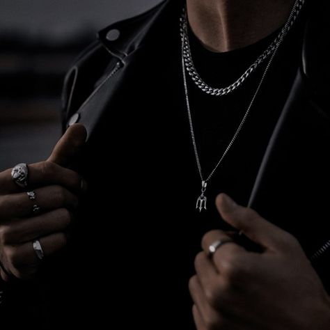 Gloves Aesthetic, Chains Aesthetic, Aesthetic Boy, Aesthetic Guys, Character Aesthetic, Chains For Men, Book Aesthetic, Men Necklace, Cross Pendant