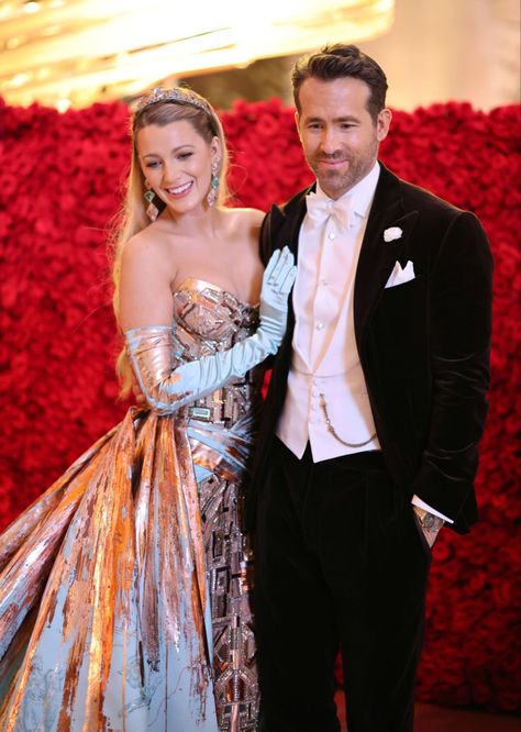 Blake Lively Met Gala, Blake Lively And Ryan Reynolds, Blake Lively Ryan Reynolds, Blake And Ryan, Hollywood Couples, Glamour Uk, Ryan Reynolds, Blake Lively, Famous Faces