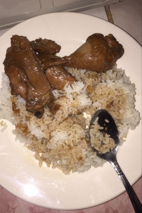 Dinner Pictures Instagram Food, Food Prank Picture, Adobo Aesthetic, Food Pranks, Filipino Street Food, Eating Food Funny, Snap Food, Fake Food, Healthy Fruits