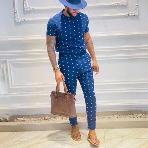 Latest Suit Styles, African Dresses Men, Trouser Suit, Men Sport, Mode Casual, African Men Fashion, Latest Mens Fashion, Mens Fashion Suits, Black Men Fashion