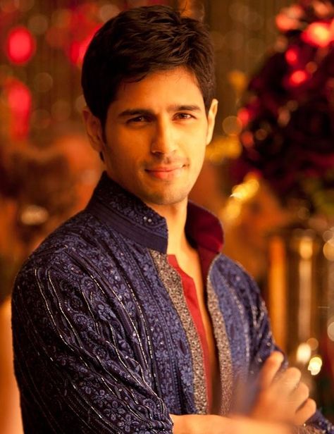 Sid Malhotra Aesthetic, Sidharth Malhotra Student Of The Year, Soty Aesthetic, Siddarth Malhotra Aesthetic, Siddarth Malothra, Sidharth Malhotra Wallpapers, Sidharth Malhotra Cute, Sidharth Malhotra Aesthetic, Siddhart Malhotra