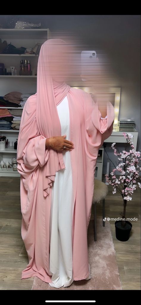 Cute Hijabi Outfits, Hijabi Dresses, Muslim Outfit, Abaya Outfit, Hijabi Fits, Stile Hijab, Eid Outfits, Modesty Outfits, Mode Turban