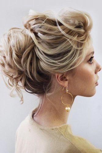 Prom Hair Updos, Boho Bun, Messy Hair Updo, Prom Hair Updo, Hair Crimper, Messy Updo, Peinados Recogidos, Diane Keaton, Bohemian Hairstyles