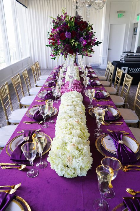 Royal Blue Wedding Theme, Purple Wedding Centerpieces, Purple And Gold Wedding, Wedding Designers, Dinner Party Decorations, Purple Wedding Theme, Western Wedding Dresses, Desert Hot Springs, Coastal Theme