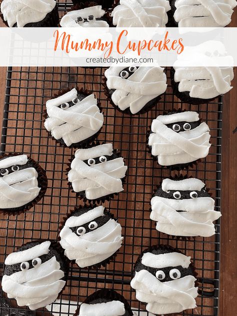 mummy cupcake - Halloween- chocolate cupcakes white buttercream frosting createdbydiane.com Mummy Cupcakes, White Buttercream Frosting, Cupcakes White, Cute Mummy, Recipe For 1, Black Food Coloring, Mummy Halloween, White Buttercream, Cupcake Pans