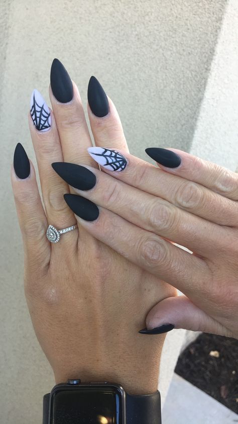 Black Oval Halloween Nails, Short Almond Nails Spider Web, Black Almond Halloween Nails, Matte Spider Web Nails, Black Halloween Nails Spider Webs, Matte Halloween Nails Short, Halloween Nails Almond Shape Black, Black Halloween Dip Nails, Classy Black Halloween Nails