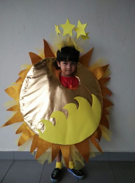 Sun costume. Sun Fancy Dress, Diy Sun Costume, Sun Costume For Kids, Sun Costume, Affordable Halloween Costumes, Fancy Dress Costumes Kids, Most Popular Halloween Costumes, Fancy Dress Competition, Popular Halloween Costumes