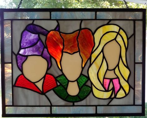 Stained Glass Patterns Disney, Hocus Pocus Stained Glass Pattern, Stained Glass Disney Patterns, Disney Stained Glass Patterns, Halloween Stained Glass Ideas, Disney Stained Glass Art, Halloween Stained Glass Patterns, Fall Suncatchers, Stained Glass Halloween Patterns