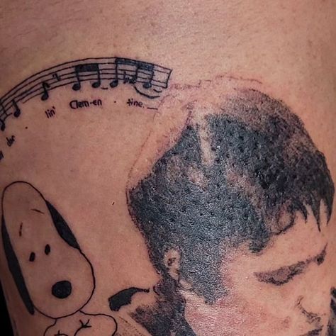 Jed on Instagram: "We listen to Elliot Smith over here For @lychee800 🎶 Thank youu!!! Love this one RIP Elliott Smith" Elliot Smith Tattoo, Elliott Smith Tattoo, Elliot Smith, Elliott Smith, Im Gonna Love You, Inspired Tattoos, Missing You So Much, Future Tattoos, Tatting