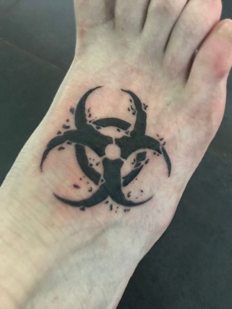 Biohazard Tattoo Design, Bio Hazard Tattoo, Biohazard Tattoo, Frank Tattoo, Tattoo Artist Tips, Barbed Wire Tattoos, Biohazard Symbol, Crazy Tattoos, Choose Her