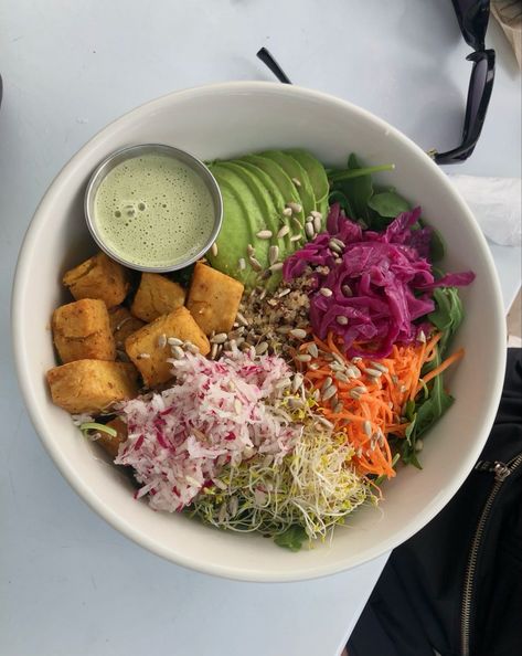 Grain Bowl Aesthetic, Tofu Bowl Aesthetic, Sauerkraut Bowl, Vegan Meals Aesthetic, Tofu Avocado, Earth Food, Nourish Bowl, Christmas Meals, Goddess Dressing