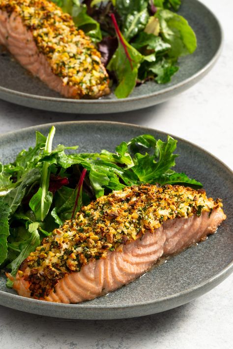 To help the crunchy topping of pistachios, fennel seed, and panko stick to the salmon, we use a layer of tangy Greek yogurt. Crusted Salmon Air Fryer, Almond Salmon, Pistachio Crusted Salmon, Cooks Illustrated Recipes, Donut Toppings, Brown Recipe, Cookie Toppings, Caramel Tart, Crusted Salmon