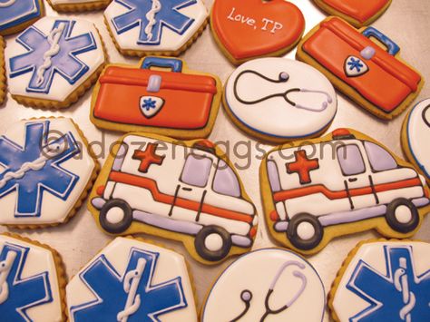 EMT Collection | Flickr - Photo Sharing! Ems Cookies, Ambulance Cookies, Emt Decorations, Fire Department Cookies Decorated, Doctor Graduation Cake, Ems Ornaments, Medical Cake, Nurse Cookies, Fancy Food