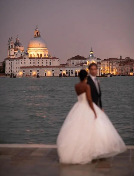 Wedding Venice Italy, Venice Wedding Venue Italy, Wedding In Venice, Venice Wedding Photography, Aman Venice, Venice Italy Wedding, Carnival Wedding Theme, Wedding Venues Italy, Gondola Venice