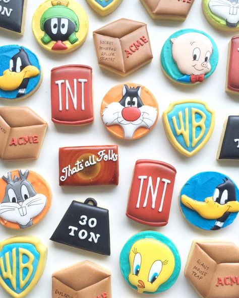 Looney Tunes Party, Dog Cookies, Mini Cookies, Kids' Party, Cookie Art, Birthday Cookies, Custom Cookies, 10th Birthday, 8th Birthday