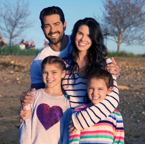 Chesapeake Shores Hallmark, Meghan Ory, Christmas Movies On Tv, Chesapeake Shores, Family Christmas Movies, Bethany Joy Lenz, Movie Schedule, Ghostbusters Movie, Hallmark Movies