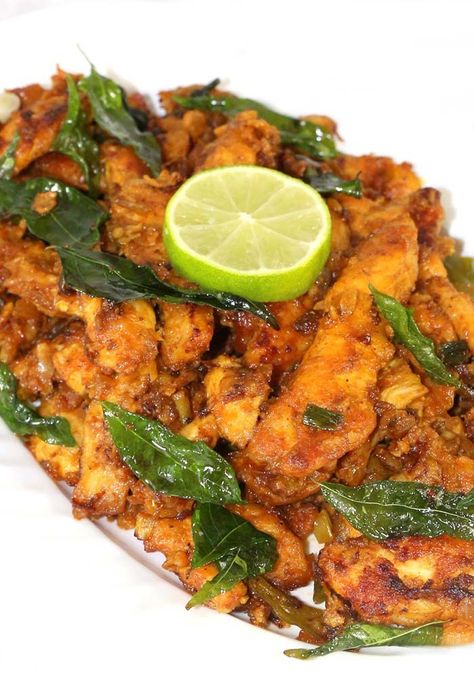 Chicken Majestic, Chicken Starters, Indian Chicken Recipes, Mutton Recipes, Fried Fish Recipes, Indian Chicken, Curry Dishes, Chicken Strips, India Food