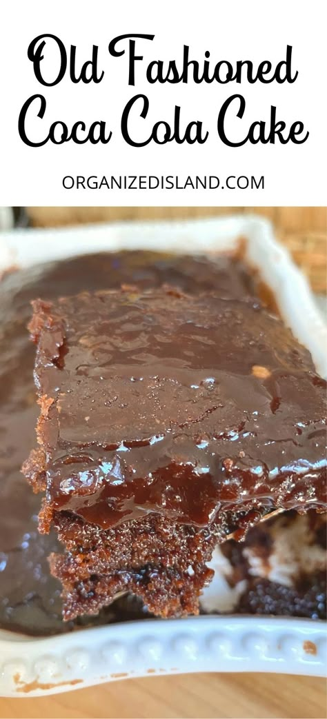 Cocoa Cola Chocolate Cake, Coca Cola Cake Recipe, Cola Cake Recipe, Coca Cola Recipes, Coke Cake, Cola Recipe, Simmering Pot, Chocolate Chip Pound Cake, Coca Cola Cake