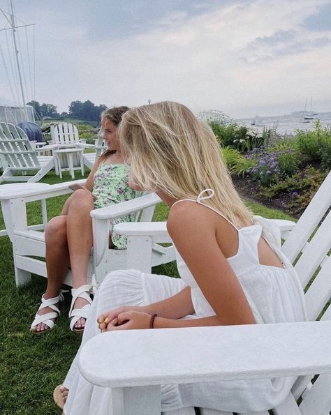 Hamptons Aesthetic, Nantucket Summer, Hamptons Summer, Serena Van Der, Serena Van, Serena Van Der Woodsen, Coastal Granddaughter, Coastal Life, Dream Beach