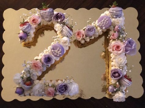 Birthday 21st, 21st Birthday Cake, Number Cake, Number Cakes, Pretty Cakes, 21st Birthday, Birthday Ideas, Floral Wreath, Birthday Cake