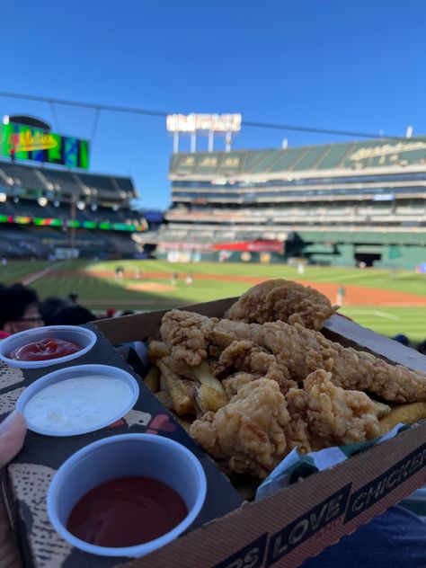 Baseball Game Food, Ball Park Food, Stadium Food, Ballpark Food, Baseball Food, Summer Chicken, Diner Restaurant, Angels Baseball, Food Options