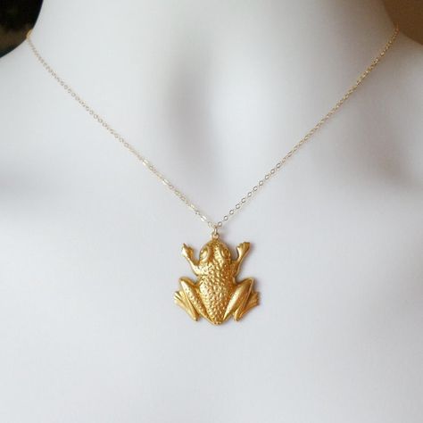 Gold Frog Necklace  Frog Necklace Gold by SilverandGoldJewelry, $27.00 Frog Jewelry, Frog Necklace, Gold Filled Necklace, Frog And Toad, Steampunk Jewelry, Anniversary Jewelry, Jewelry Christmas, Christmas Gift Jewelry, Bridesmaid Wedding