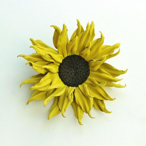 Sunflower Corsage, Sunflower Mothers Day, Leather Sunflower, Sunflower Brooch, Third Wedding Anniversary, Leather Gifts For Her, Homemade Anniversary Gifts, Diy Food Gifts, Sunflower Jewelry