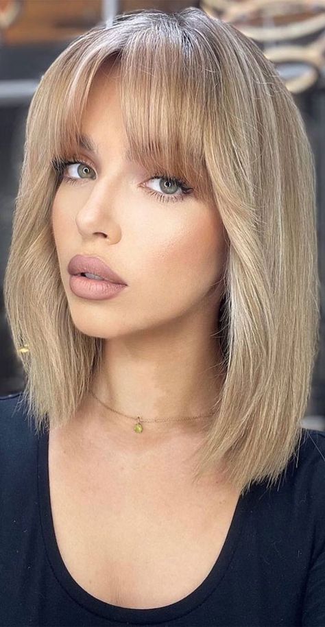 Blonde Bob With Side Fringe, Blonde Long Bob With Curtain Bangs, Lob With Face Framing Bangs, Collarbone Length Hair With Fringe, Short Blonde Hair With Bangs Bob, Dark Blonde Lob With Bangs, Short Blonde Fringe, Blonde Lob With Fringe, Half Fringe Hairstyles