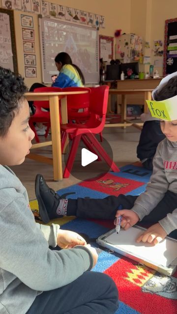 Yasmin Elnaser on Instagram Writing Cvc Words, Light Study, Phonemic Awareness, Cvc Words, Group Activities, Kindergarten Teachers, Writing Activities, Small Group, Whiteboard