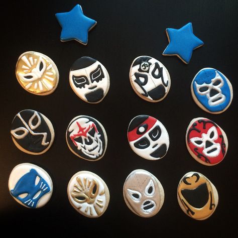 Galletas de luchadores Wrestling masks cookies Lucha Libre Party, Wrestling Masks, Twinkle Star, 7th Birthday, Bday Party, Twinkle Twinkle, Birthday Parties, Sugar Cookie, Wrestling