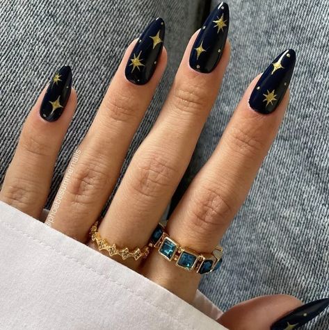 The 20 Best Galaxy Nails Ideas of 2024 Star Nail Designs, Dark Blue Nails, Unghie Sfumate, Navy Blue Nails, November Nails, Fall Manicure, Nagel Tips, Galaxy Nails, Winter Nail Art