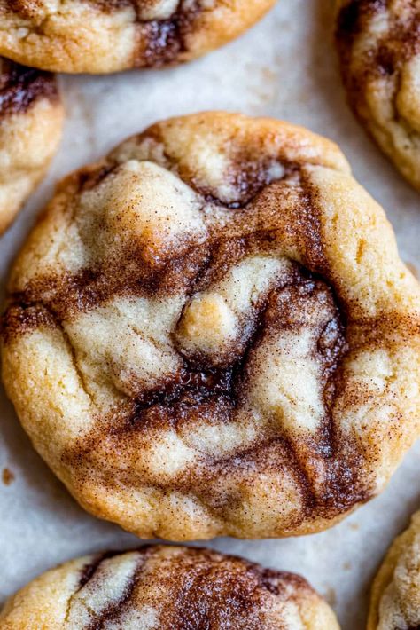 Cinnamon Toast Cookies, Cinnamon Roll Sugar Cookies, Quick Cookies Recipes, Quick Cookies, Cinnamon Roll Cookies, Quick Dessert, Rolled Sugar Cookies, Cinnamon Cookies, Roll Cookies