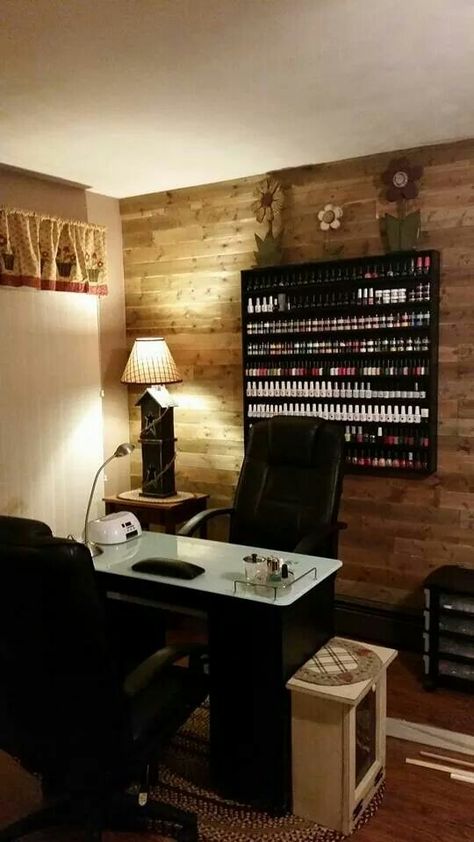 Black Nail Room Ideas, Nail Shed Ideas, Small Nail Room Ideas, Nail Shed, Nail Studio Ideas Small Spaces, Nail Room Ideas Home, Nail Technician Room, Nail Room Ideas, Tech Room