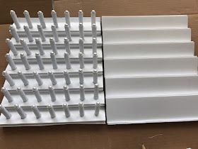 Thread Organizer, Thread Organization, Organizer Diy, Spool Holder, Ikea Alex, Thread Storage, Cardboard Painting, Drawer Inserts, Thread Holder