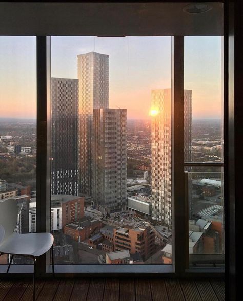 Manchester Evening News on Instagram: “What a sunrise, reflected off some of Manchester’s newest skyscrapers. Thanks to @nick_weston_jr for sharing your view from high up.…” Manchester Apartment View, Manchester Instagram Story, Manchester Apartment Aesthetic, 20s Lifestyle, Manchester Buildings, Manchester Aesthetic, Manchester Apartment, Manchester Skyline, 2025 Prayer