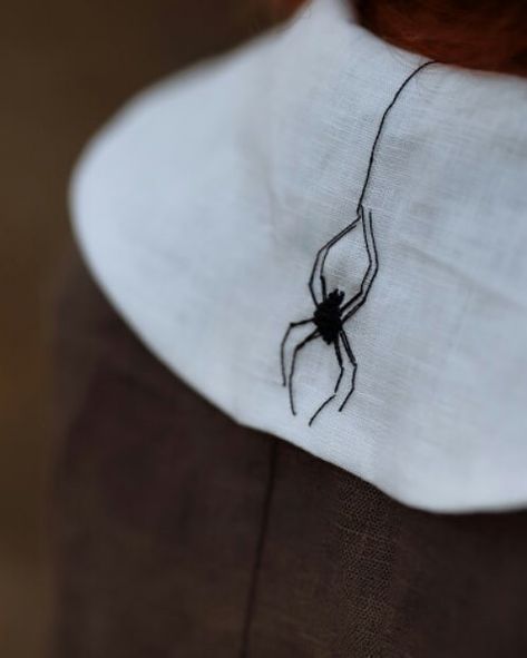 How To Embroider A Spider, Black Widow Embroidery, Embroidery Bones, Punk Embroidery Ideas, Creepy Embroidery, Edgy Embroidery, Rock Embroidery, Embroidery Spider, Punk Embroidery