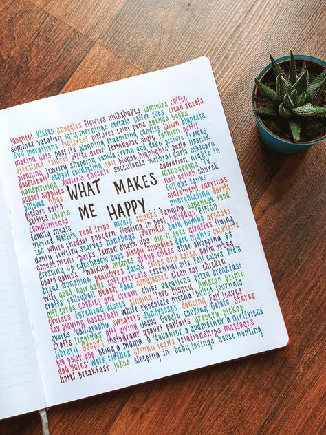 What Makes Me Happy, Bullet Journal Ideas Templates, Journal Inspiration Writing, Creating A Bullet Journal, Bullet Journal Mood Tracker Ideas, Bullet Journal Paper, Bulletin Journal Ideas, Diy Journal Books, Self Care Bullet Journal