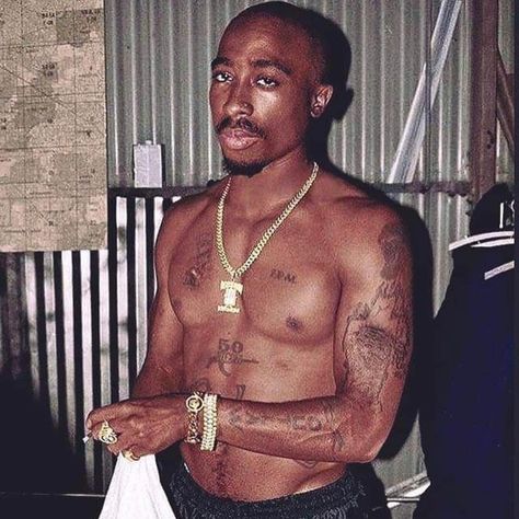 Tupac Videos, 2pac Makaveli, 90’s Hip Hop, Tupac Photos, 2pac Videos, Original Gangster, Royal Home, Only God Can Judge Me, Tupac Makaveli