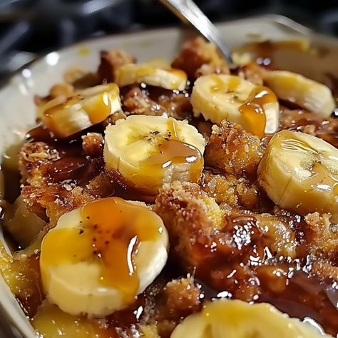 Cobbler Topping, Cajun Food, Bananas Foster, Banana Dessert, Cobbler Recipe, Ripe Bananas, Cobbler Recipes, Cajun Recipes, Frozen Banana