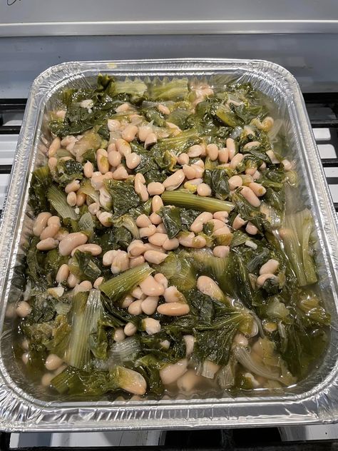 Italian Escarole and Beans - Easy DIY Recipes Escarole And Beans Italian, Greens And Beans Recipe Italian, White Bean And Escarole, Baked Clams Oreganata, Escarole And Beans, Escarole Recipes, Sausage Ragu, White Bean Recipes, White Bean Soup Recipes