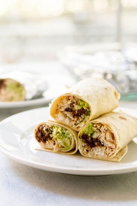 Chipotle Chicken and Black Bean Burritos ~ These Chipotle Chicken and Black Bean Burritos Great for Busy Nights When You Need an Easy Dinner Recipe! Stuffed with Rice, Chicken, Black Beans, Avocado, Sour Cream and Cheese! ~ https://www.julieseatsandtreats.com Burritos Chipotle, Chicken Bean Burrito, Chicken And Avocado Burrito, Chicken And Black Bean Burritos, Chicken Bean Rice Burrito, Chipotle Ranch Grilled Chicken Burrito Taco Bell, Mexican Beans Recipe, Avocado Sour Cream, Vegetarian Tortilla Soup