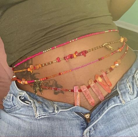 Waistbeads Aesthetics, Waist Beads Aesthetic, Body Jewelry Diy, Waist Beads African, Waist Jewelry, Indie Jewelry, Belly Jewelry, Waist Beads, Jewelry Accessories Ideas