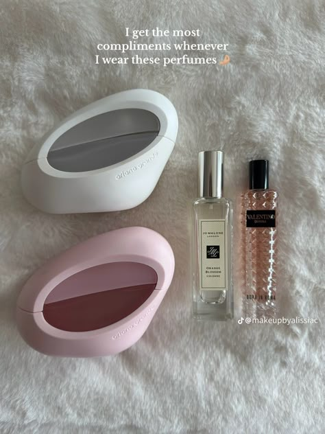 Aroma Aesthetic, Ariana Grande Mod, Ariana Grande Perfume, To Smell Good, Bday Wishlist, Fragrances Perfume Woman, Perfume Body Spray, Body Hygiene, Beauty Routine Tips